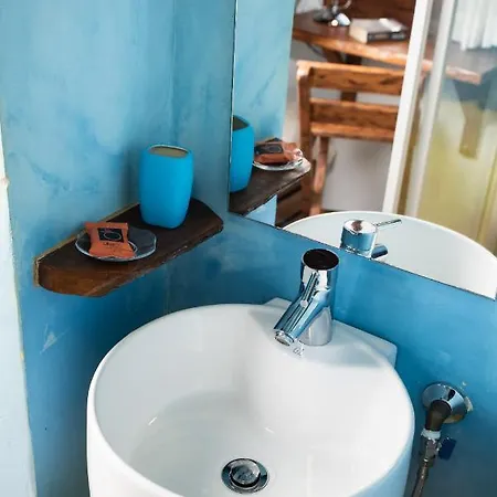 게스트하우스 Favela Living Space 3*